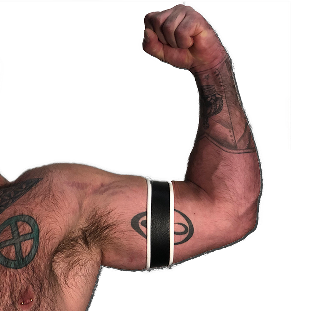 Buckle Armband with Color Piping-Leather-Swish Embassy