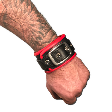 Buckle Wristband with Color Piping-Leather-Swish Embassy