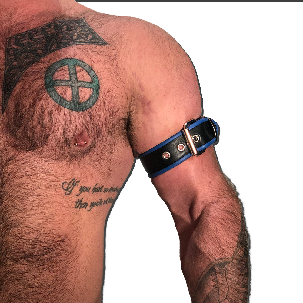 Buckle Armband with Color Piping-Leather-Swish Embassy